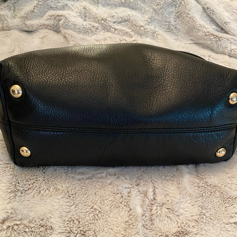 Michael Kors Black Leather Shoulder Tote with Gold Chain Straps - Picture 5 of 6
